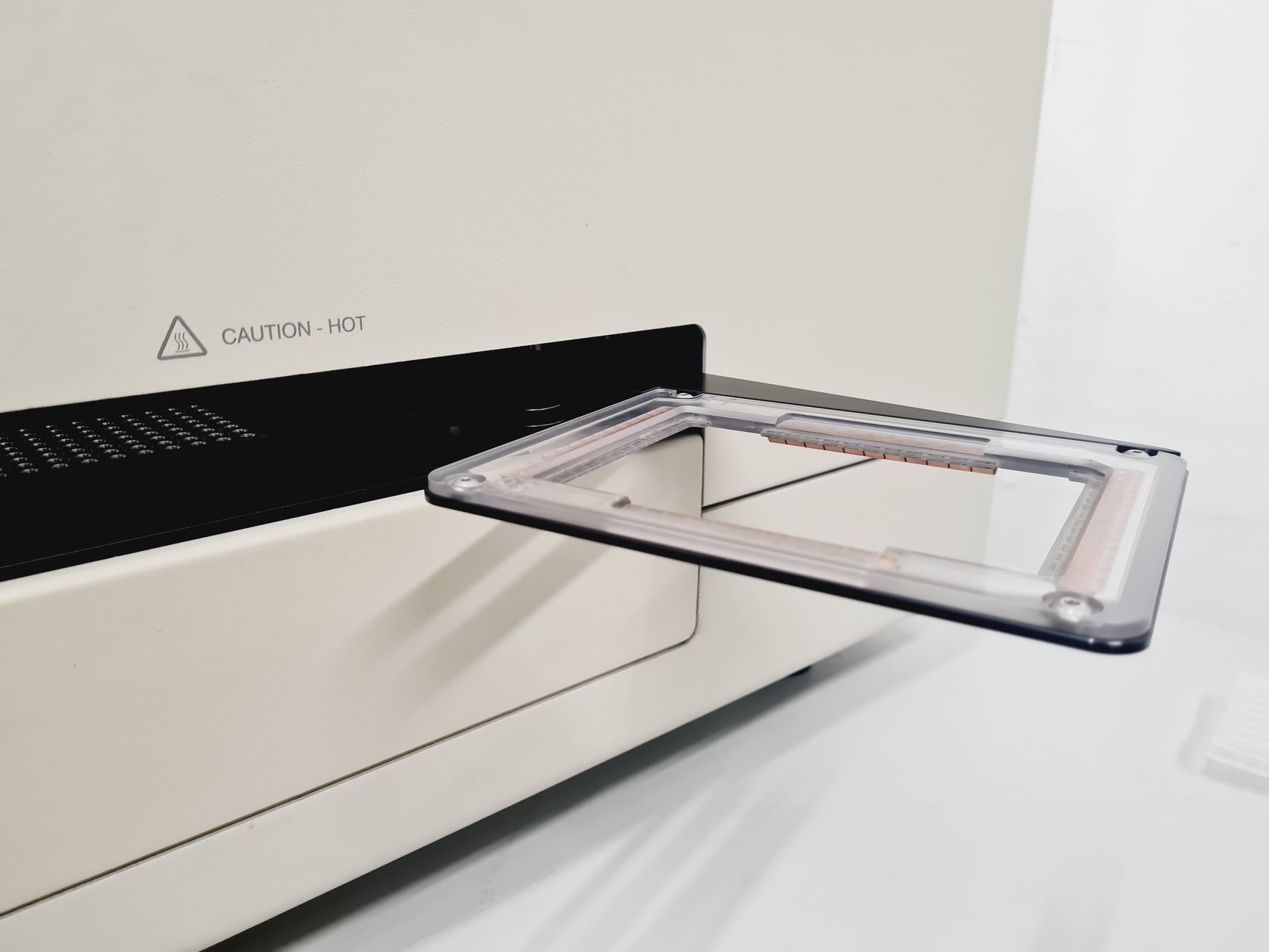 Image of Applied Biosystems 7900HT Fast Real-Time PCR System