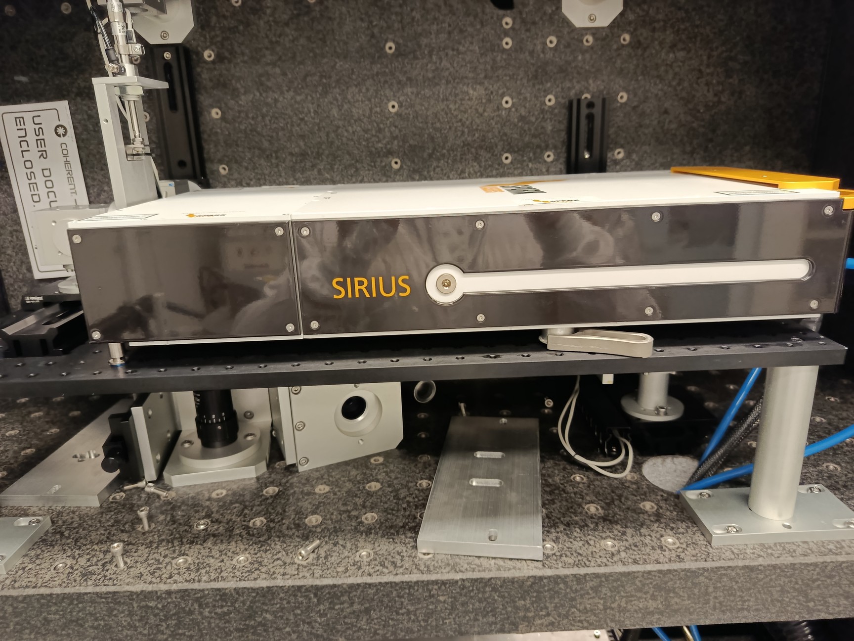 Image of LASEA LS4 Ultrashort Pulse Micromachining Laser System Picosecond / Fiber Laser