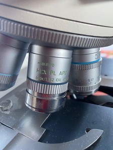 Thumbnail image of Leica DMRB Microscope System with 6 Objectives (PLFluotar & PLApo) Lab