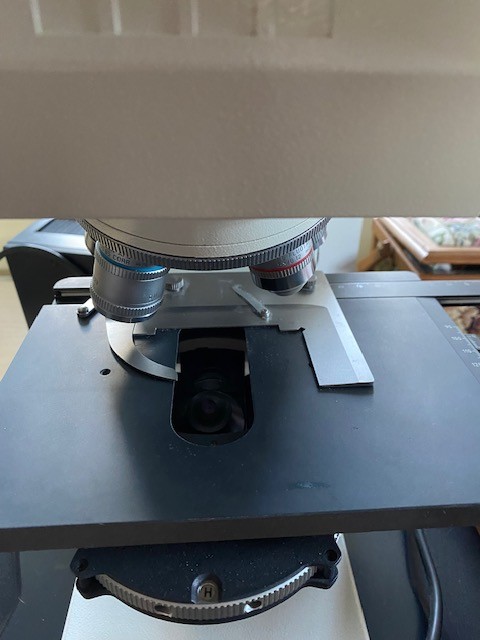 Image of Leica DMRB Microscope System with 6 Objectives (PLFluotar & PLApo) Lab