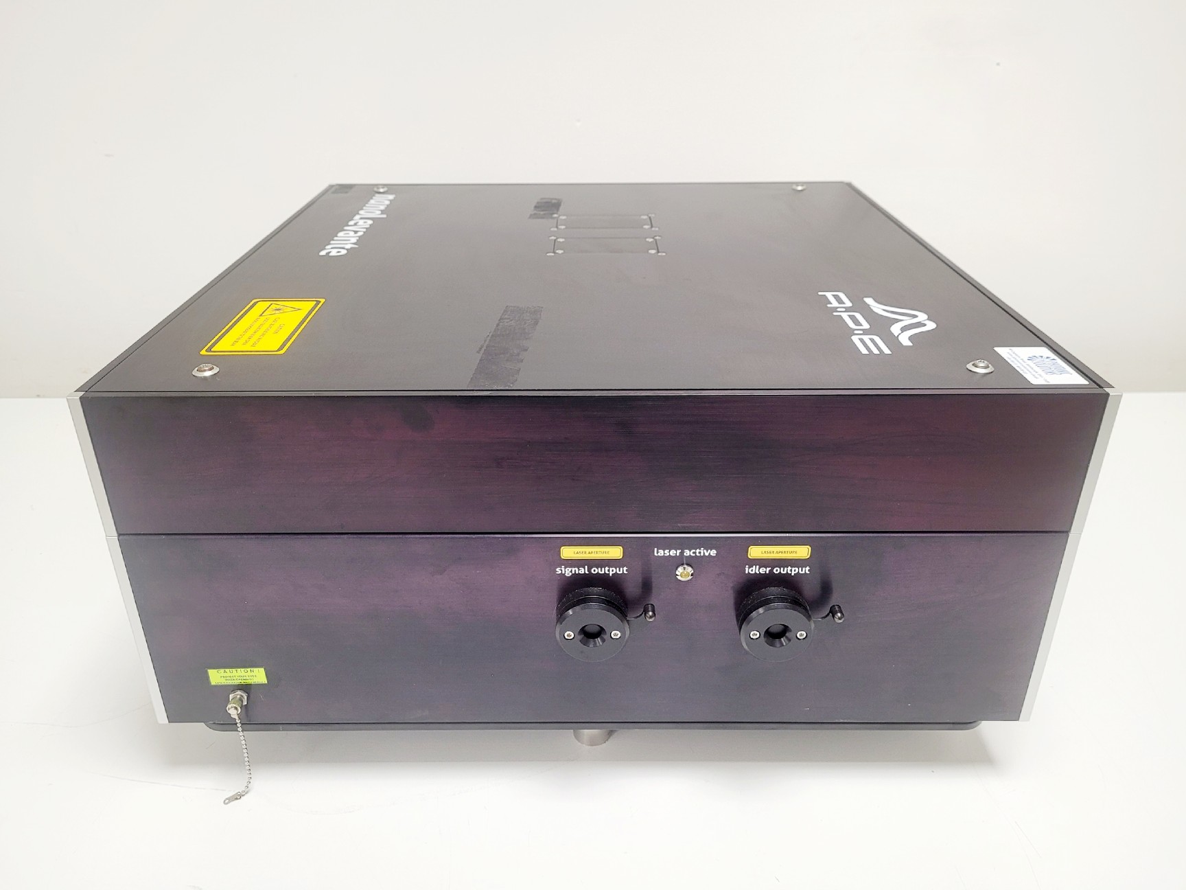 Image of  APE Nanolevante Mid-infrared OPO Laser 