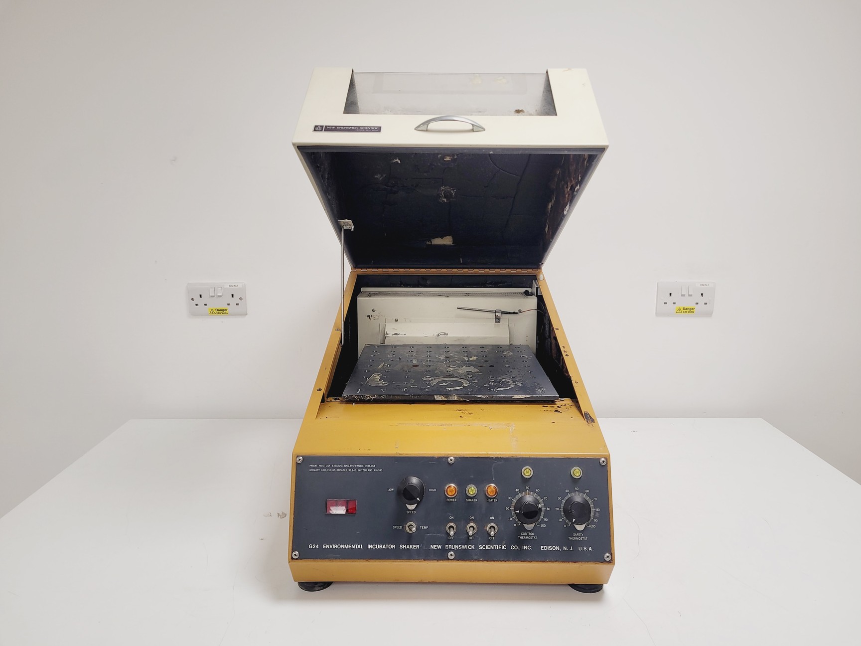 Image of New Brunswick Scientific G-24 Environmental Incubator Shaker