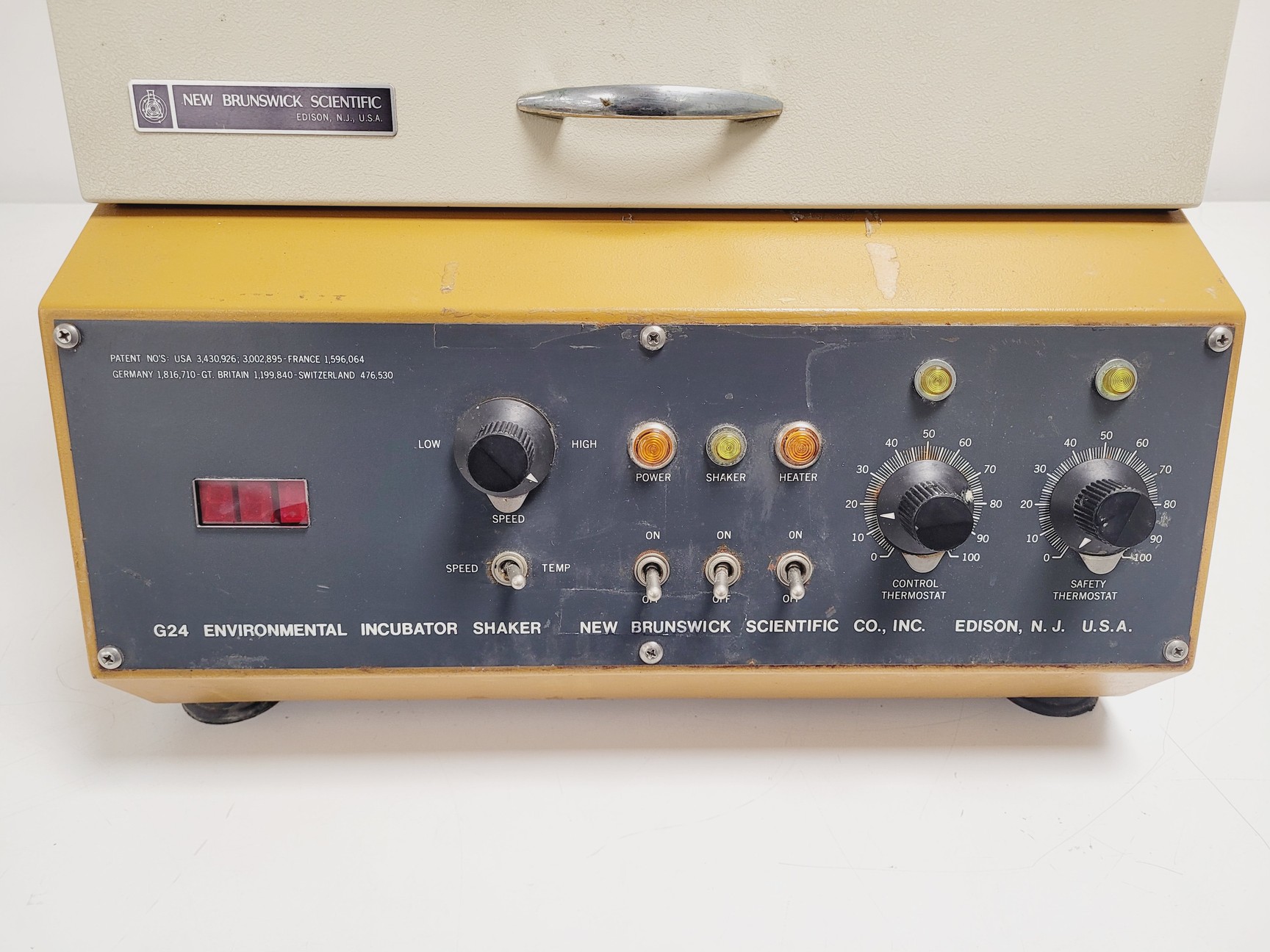 Image of New Brunswick Scientific G-24 Environmental Incubator Shaker