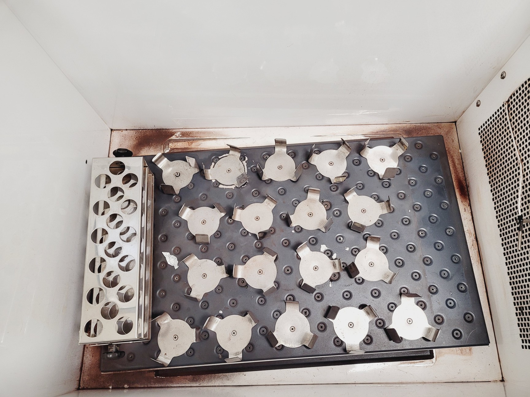 Image of Excella E25 Series Incubator Shaker 