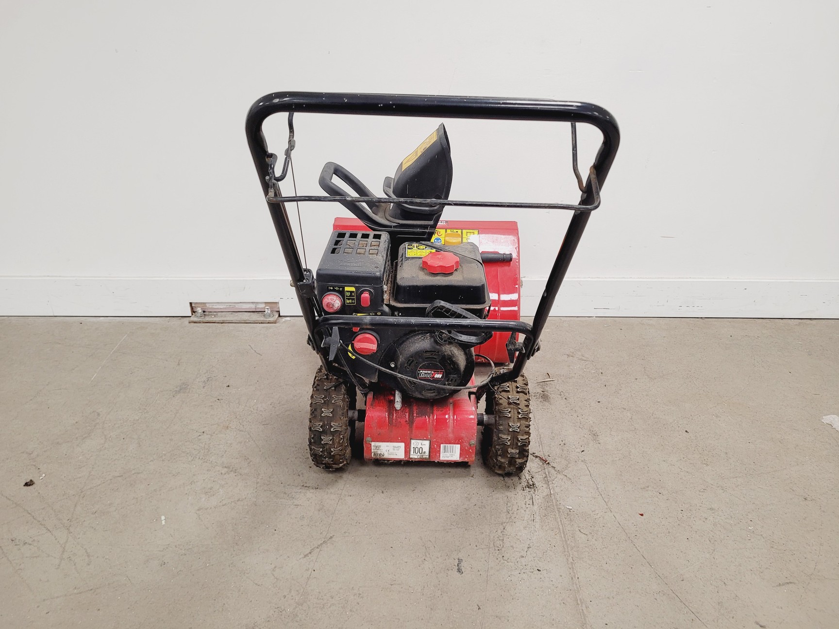 Image of MTD Products Snow Thrower Machine Model 31B-32AD678 