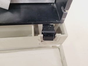 Thumbnail image of Thermo Separation Products SpectraSystem AS3000 Autosampler