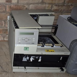Thumbnail image of Thermo Separation Products SpectraSystem AS3000 Autosampler