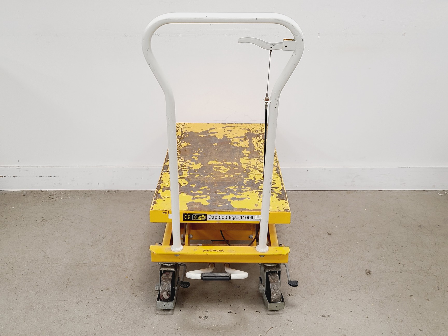 Image of Challenger Scissor Lift High Lift Pump Truck – 500kg Capacity