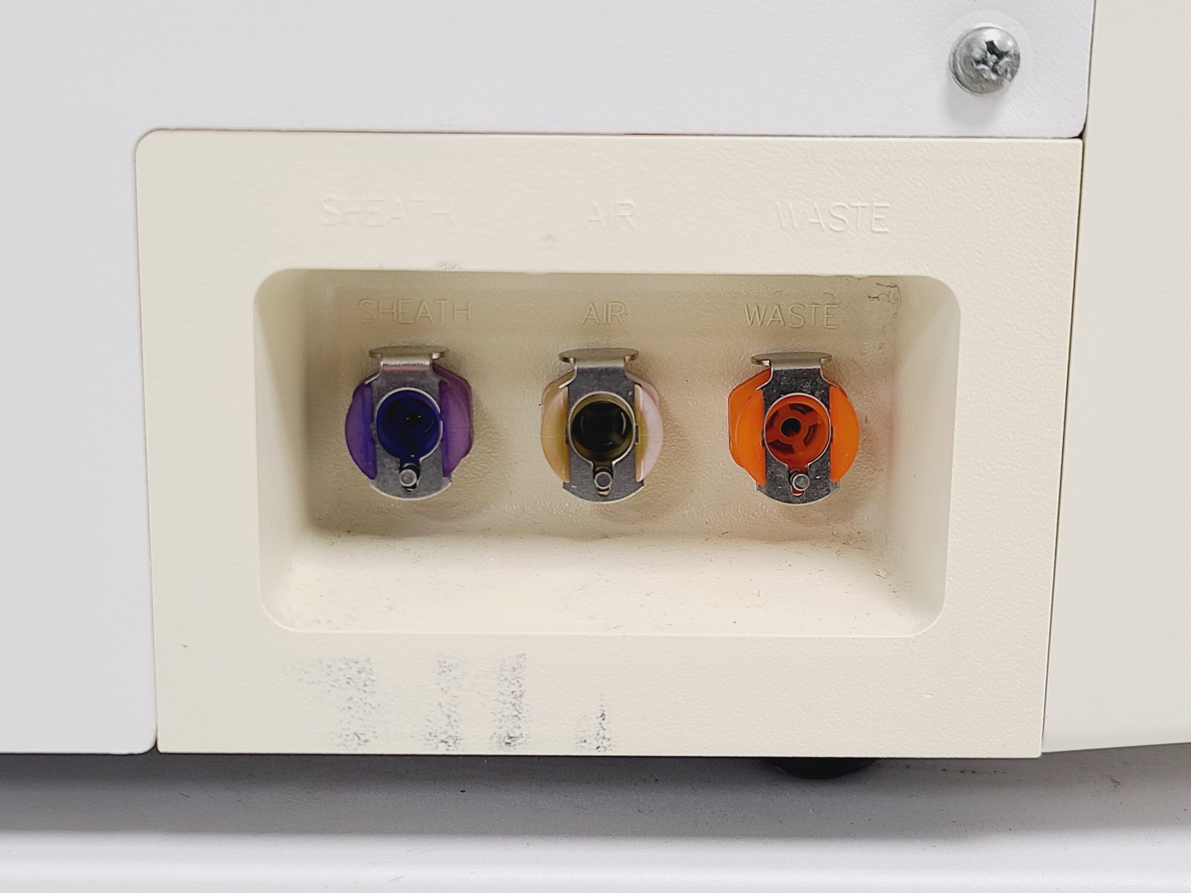 Image of Luminex 200 with PC & Monitor