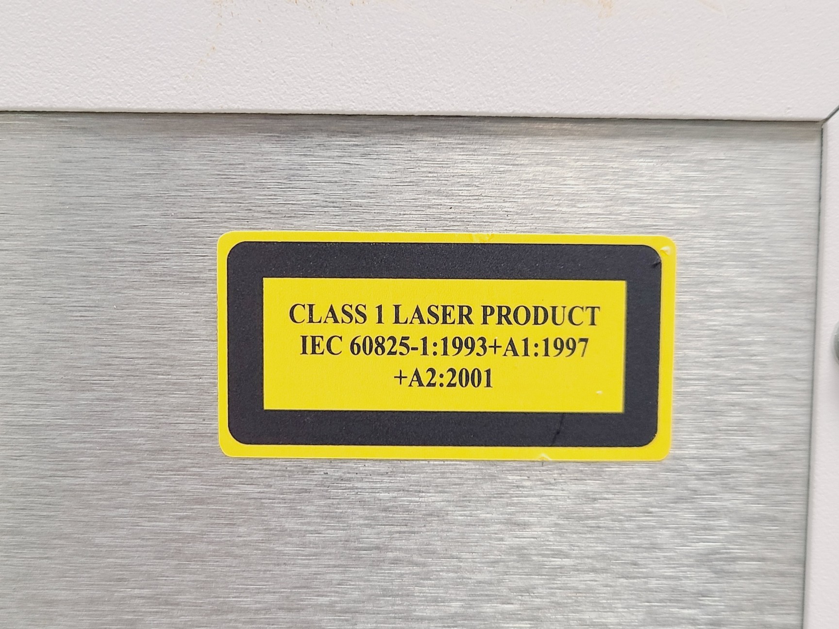 Image of Luminex 200 with PC & Monitor