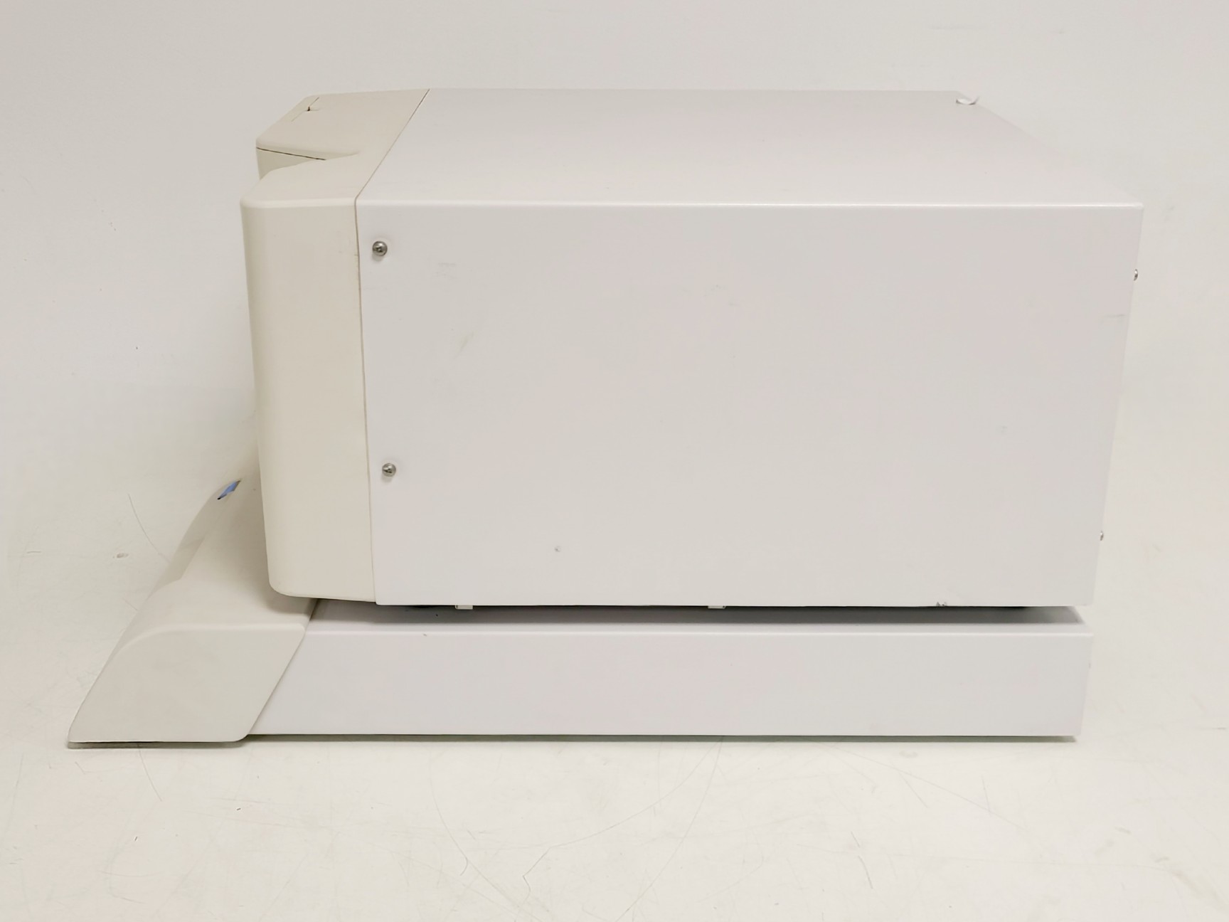 Image of Luminex 200 with PC & Monitor