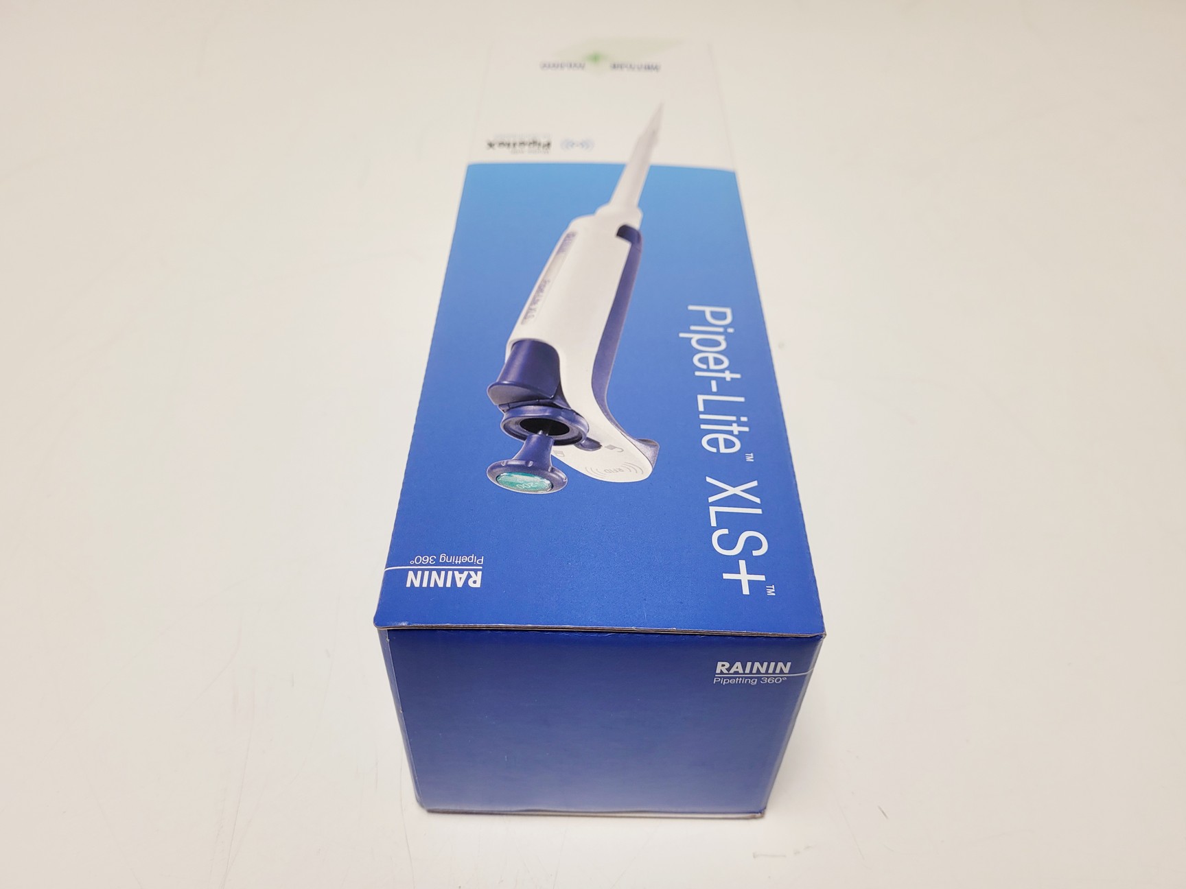 Image of Mettler Toledo Pipet-Lite L-200XLS+ Lab