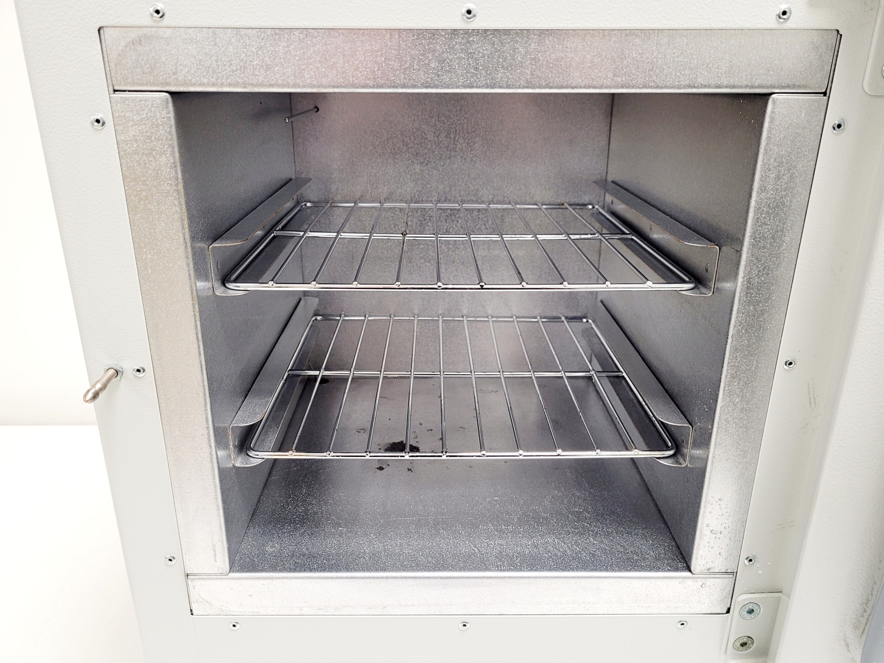 Image of Genlab MINI/18/DIG Laboratory Incubator