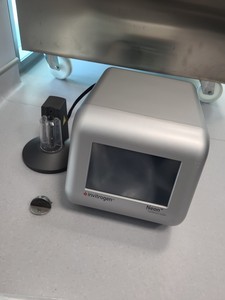 Thumbnail image of Invitrogen Neon Electroporator Transfection System