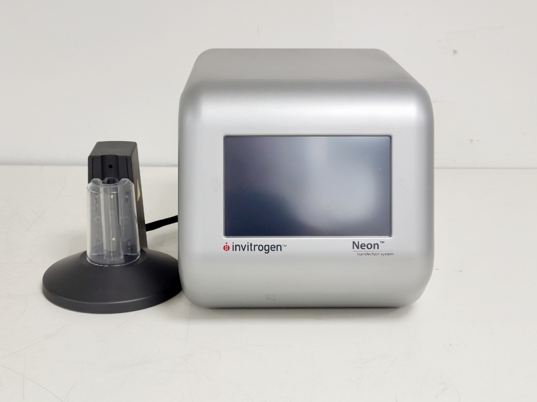 Image of Invitrogen Neon Electroporator Transfection System MPK5000
