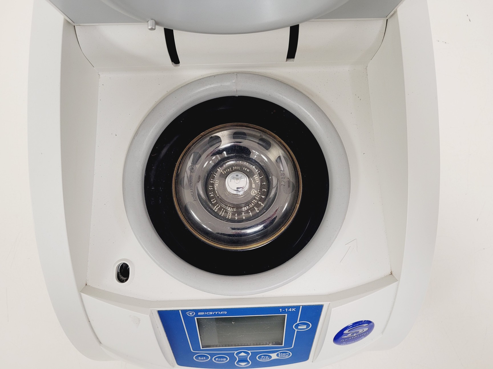 Image of Sigma 1-14K Benchtop Centrifuge