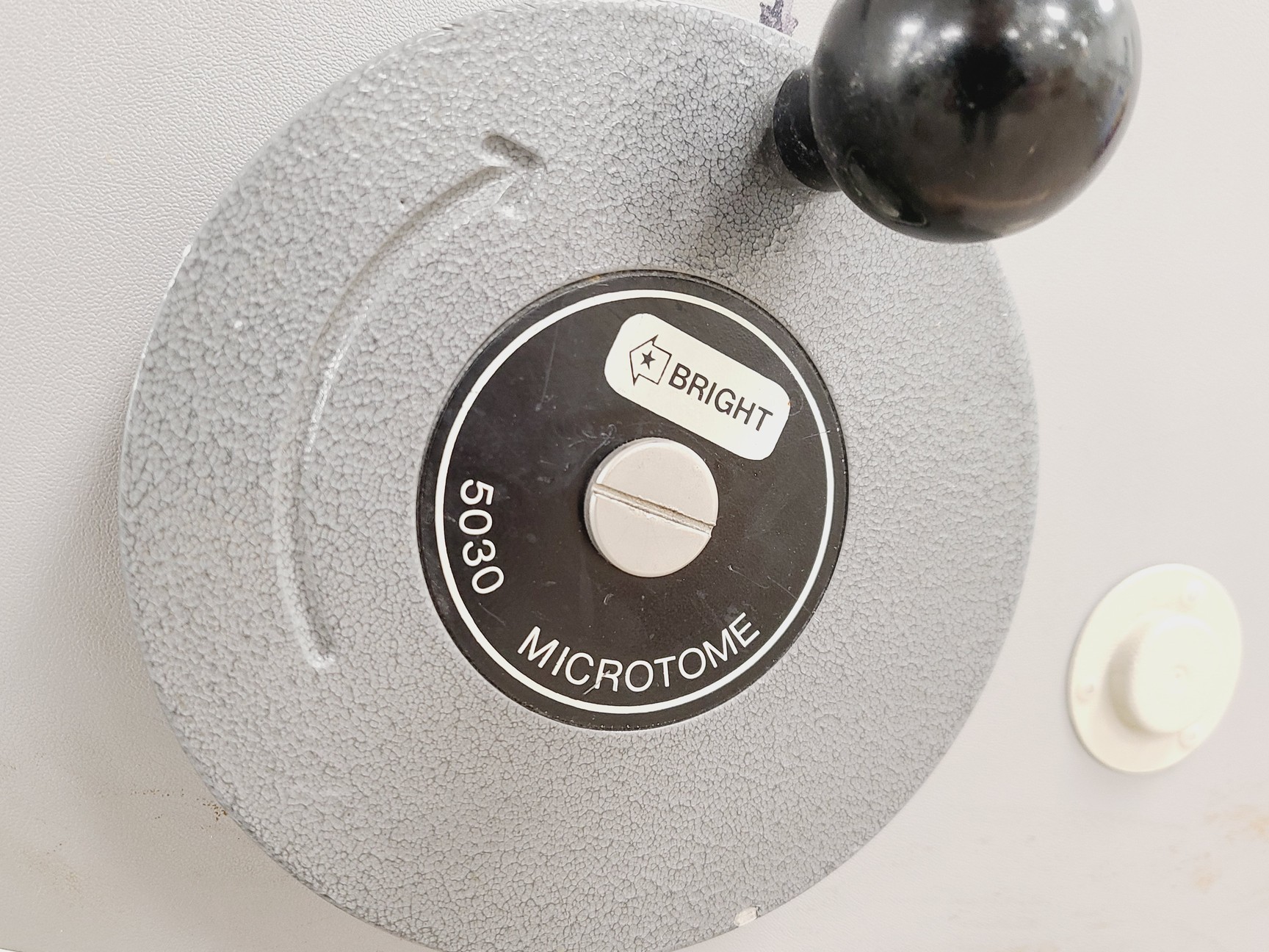 Image of Bright Cryostat with 5030 Microtome