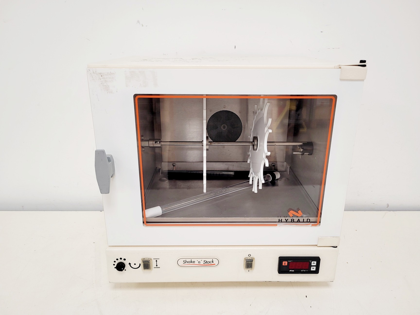 Image of Hybaid Shake 'n' Stack Hybridisation Oven