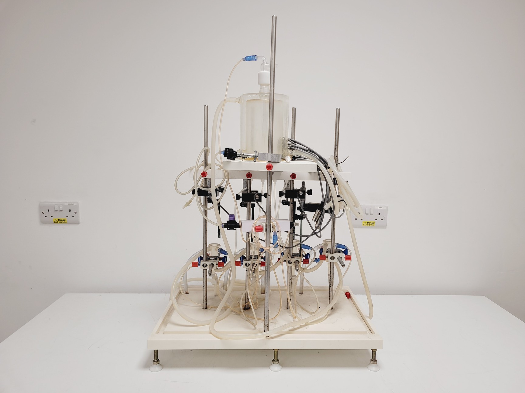 Image of Organ Bath Type Physiology Rig
