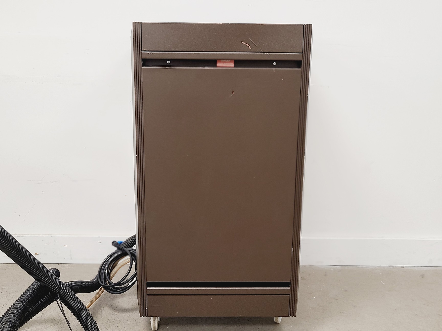 Image of Spectron Laser Systems Model SL401 Class IV Laser 