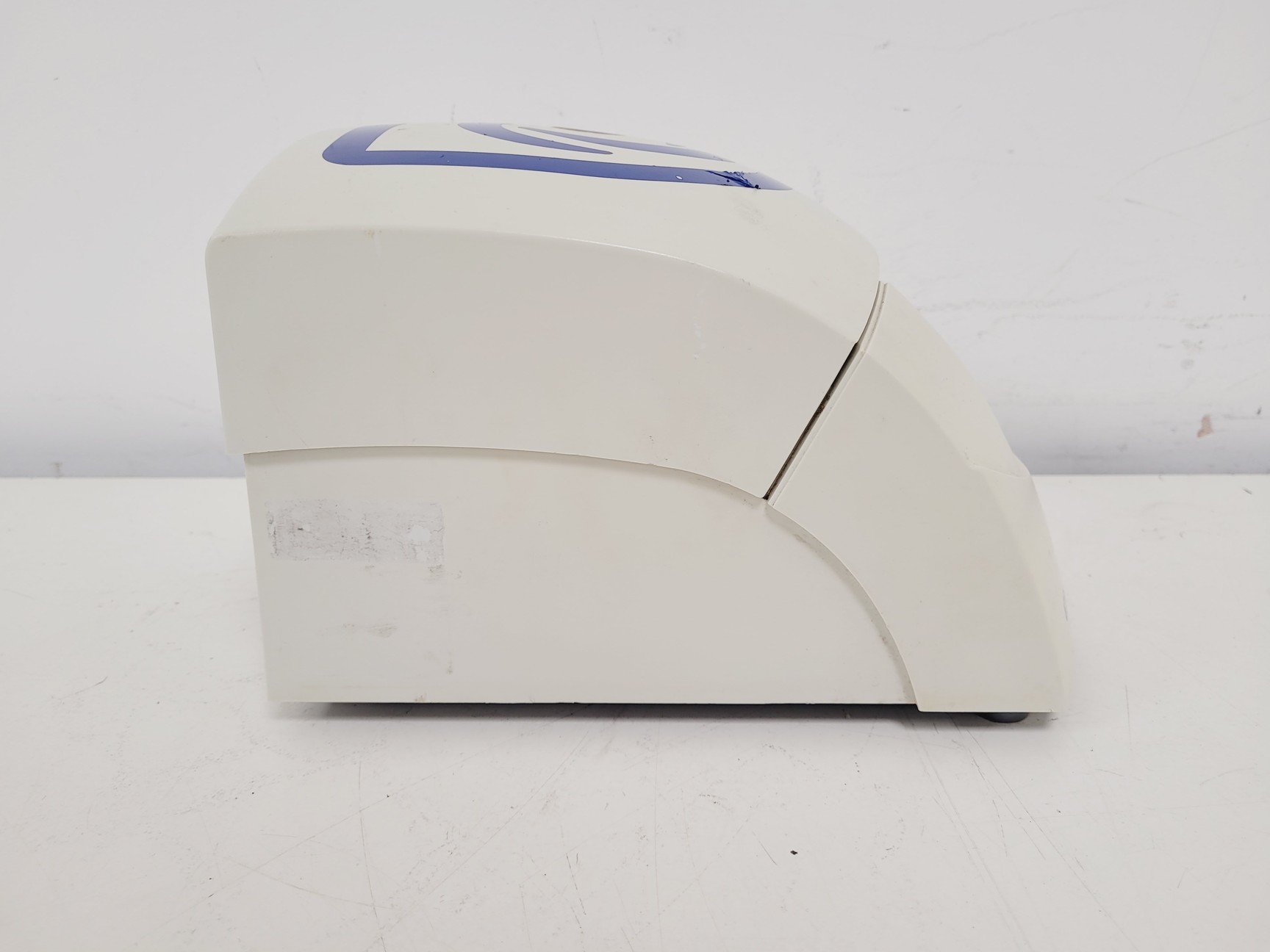 Image of Sigma 1-14 Benchtop Centrifuge w/ Rotor 14800 RPM