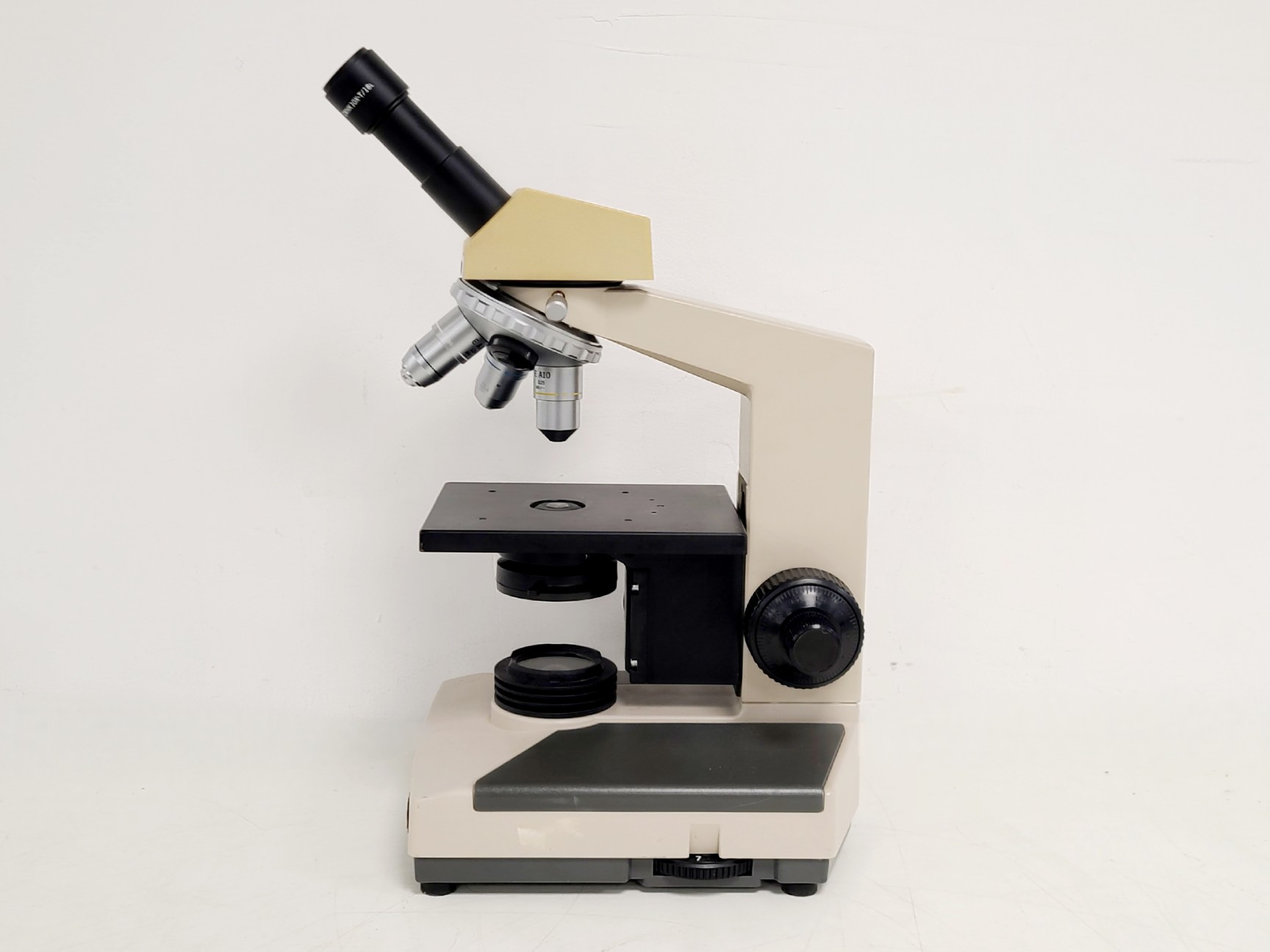 Image of Olympus CH-2 with CH-M045-T Monocular Compound Microscope w/ 0.25/0.65/1.25oil 