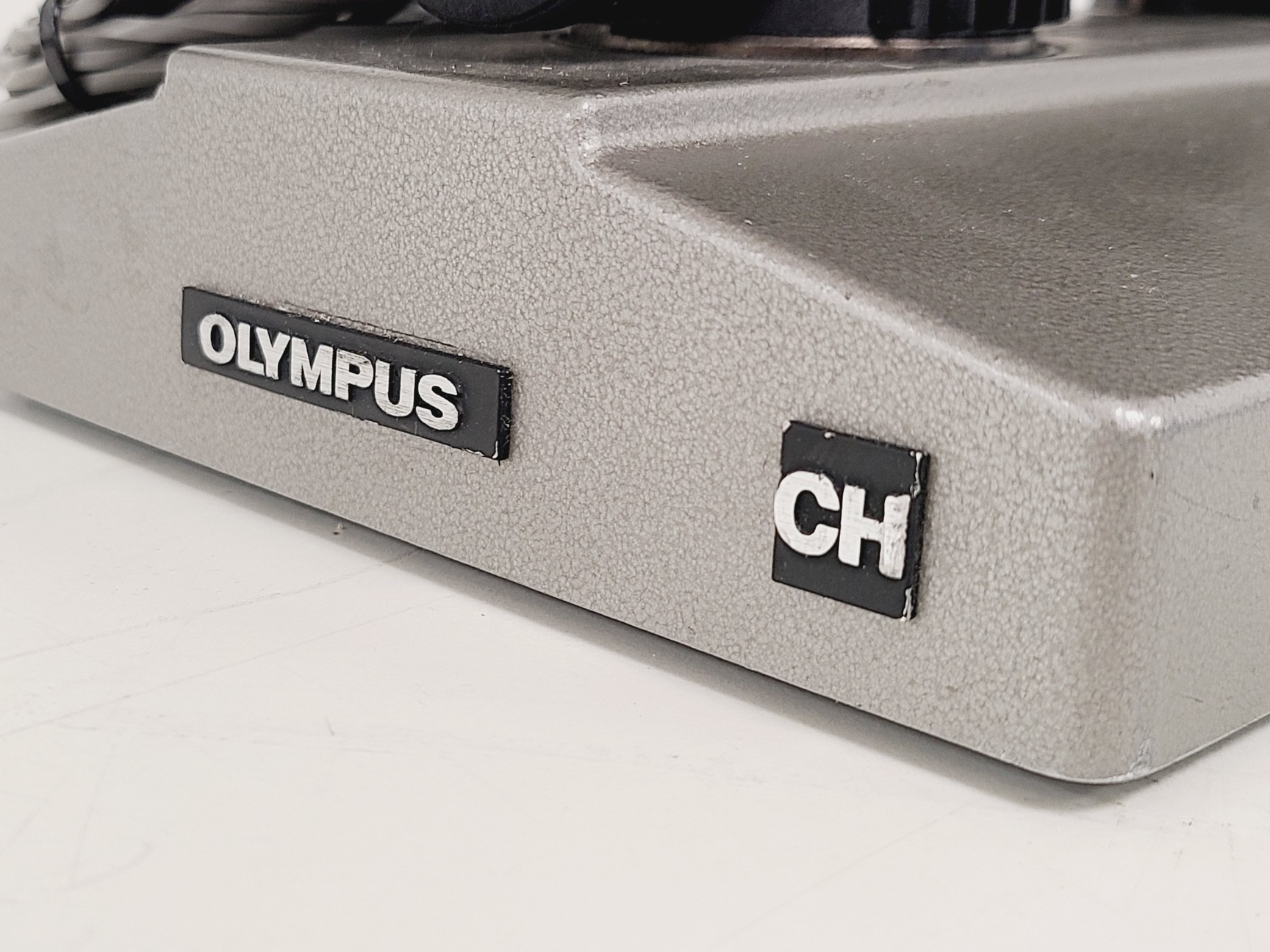 Image of Olympus CH Compound Monocular Microscope w/ 3 x Objectives 10x/40x/100x 