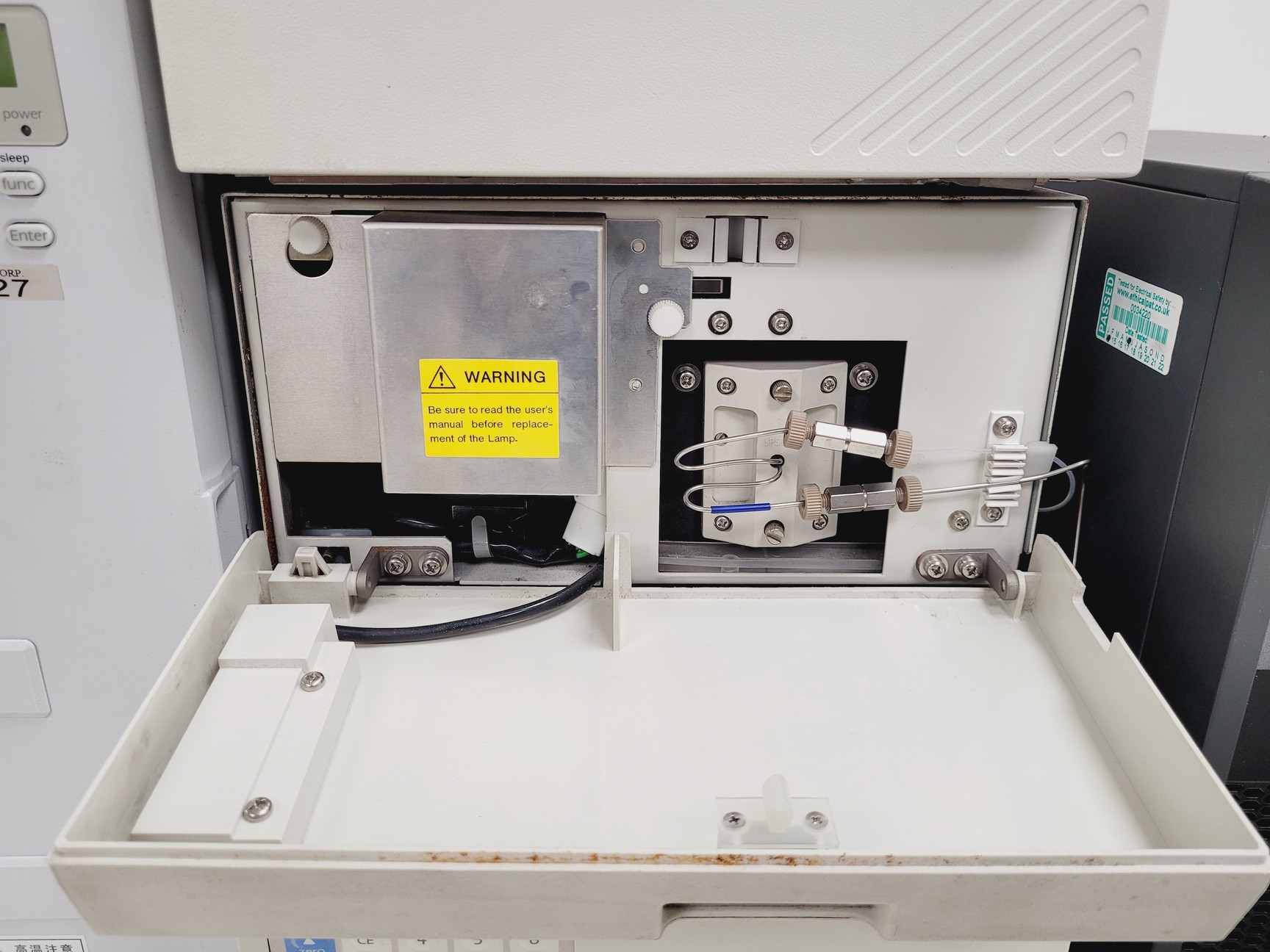 Image of Shimadazu HPLC System