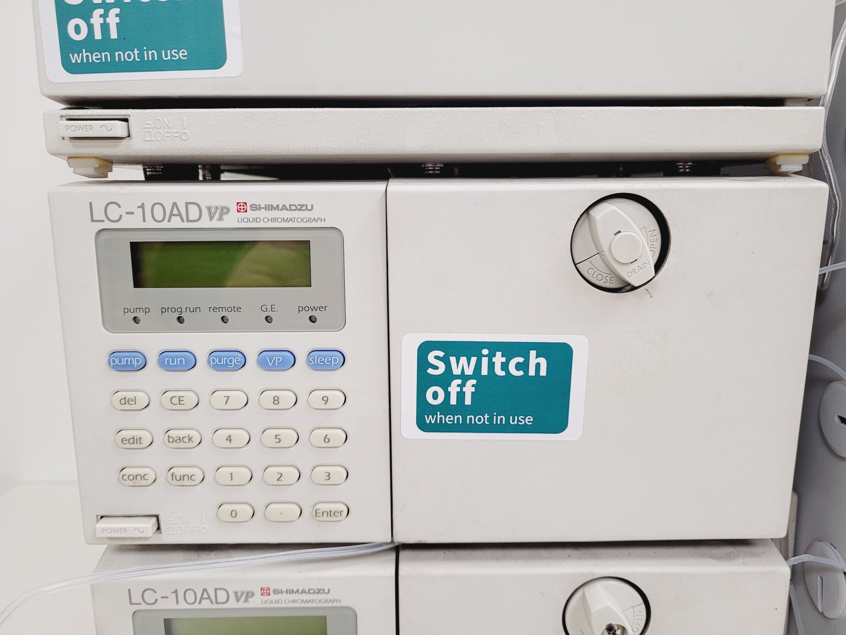 Image of Shimadazu HPLC System