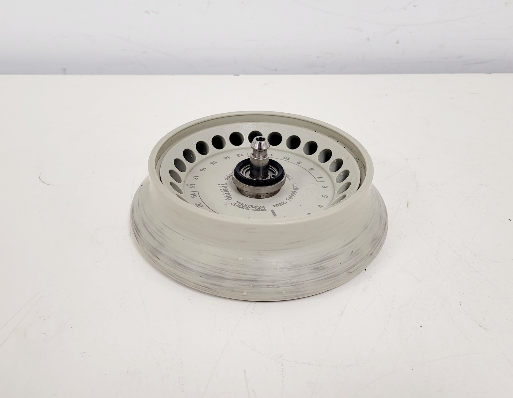 Image of Thermo Scientific Fresco 21 Refrigerated Benchtop Centrifuge