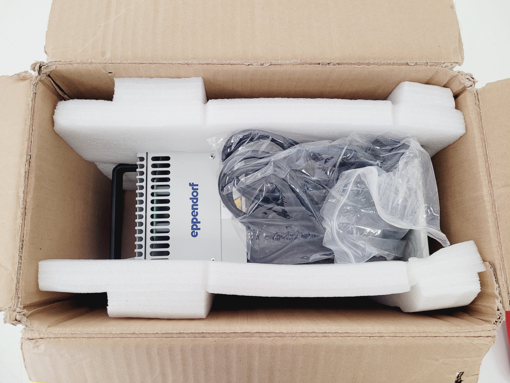 Image of Eppendorf 5390 000.024 Heat Sealer with Plate Carrier