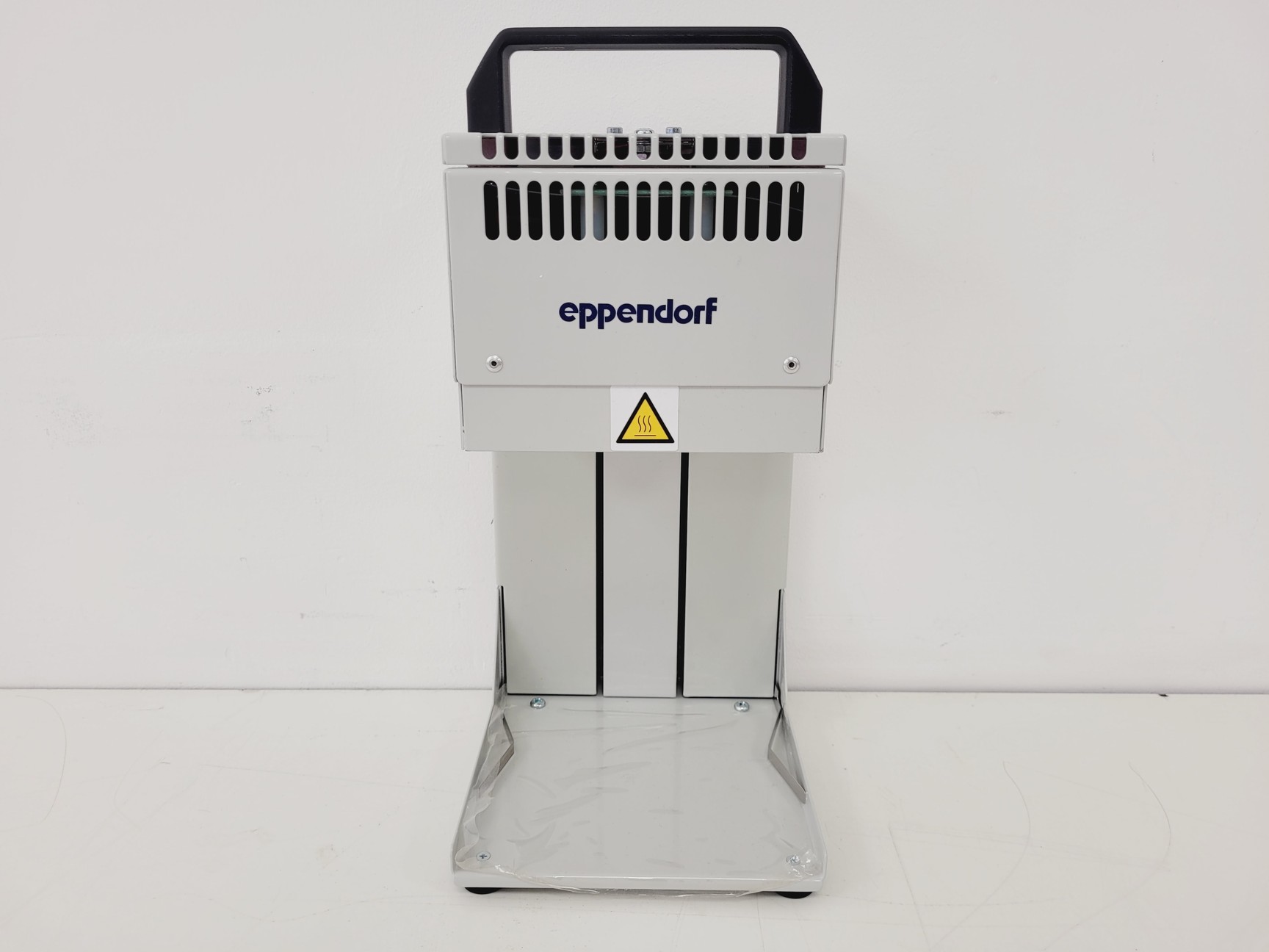 Image of Eppendorf 5390 000.024 Heat Sealer with Plate Carrier