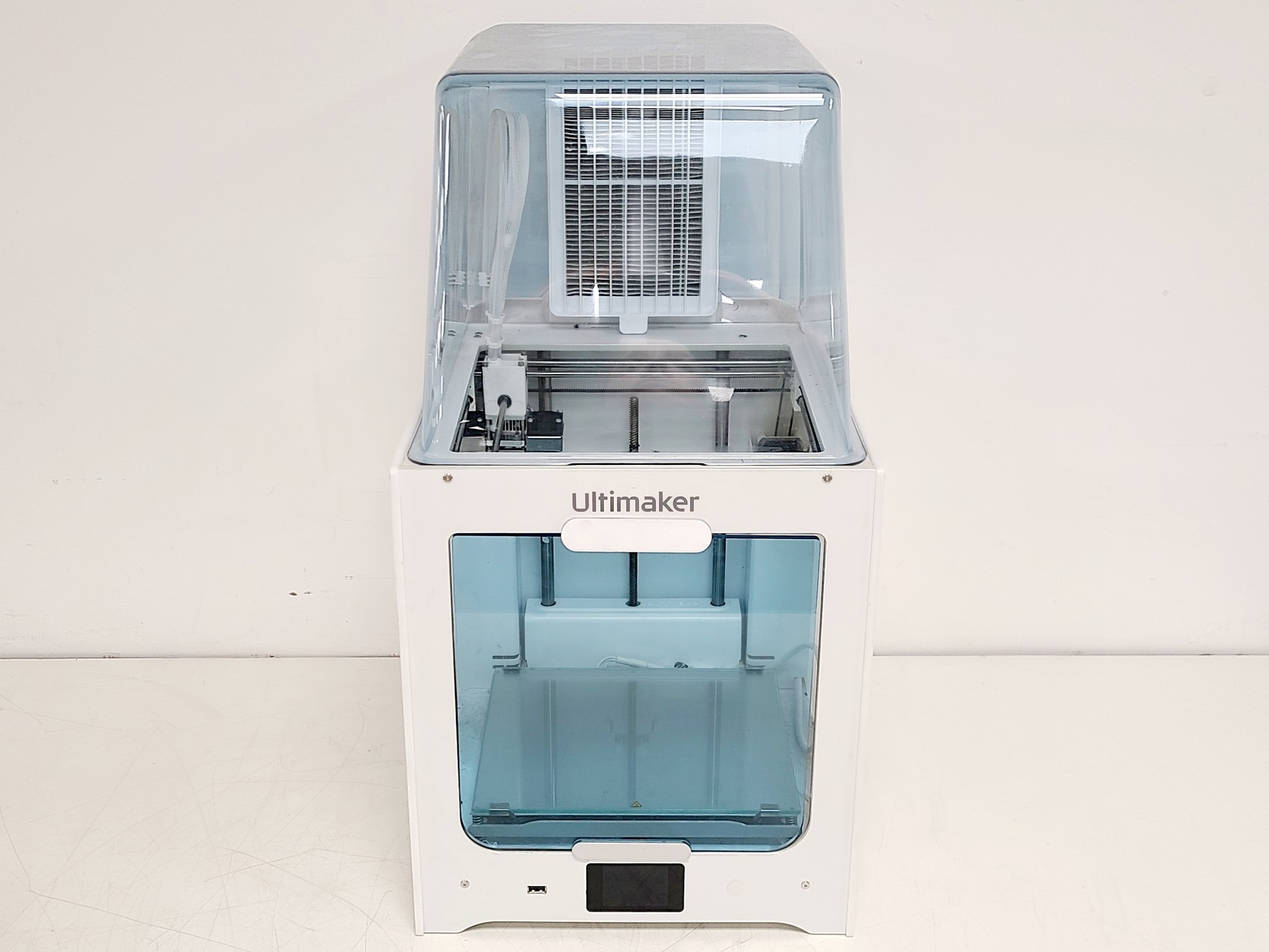 Image of Ultimaker 2+ Connect 3D Printer w/ Air Manager & Accessories