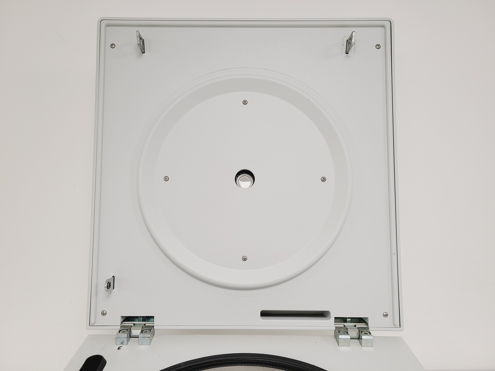 Image of Eppendorf 5810 Benchtop Centrifuge