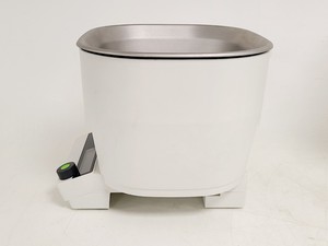 Thumbnail image of Buchi Rotovapor R-300 System w/ B-300 Base & F-305 Recirculating Chiller