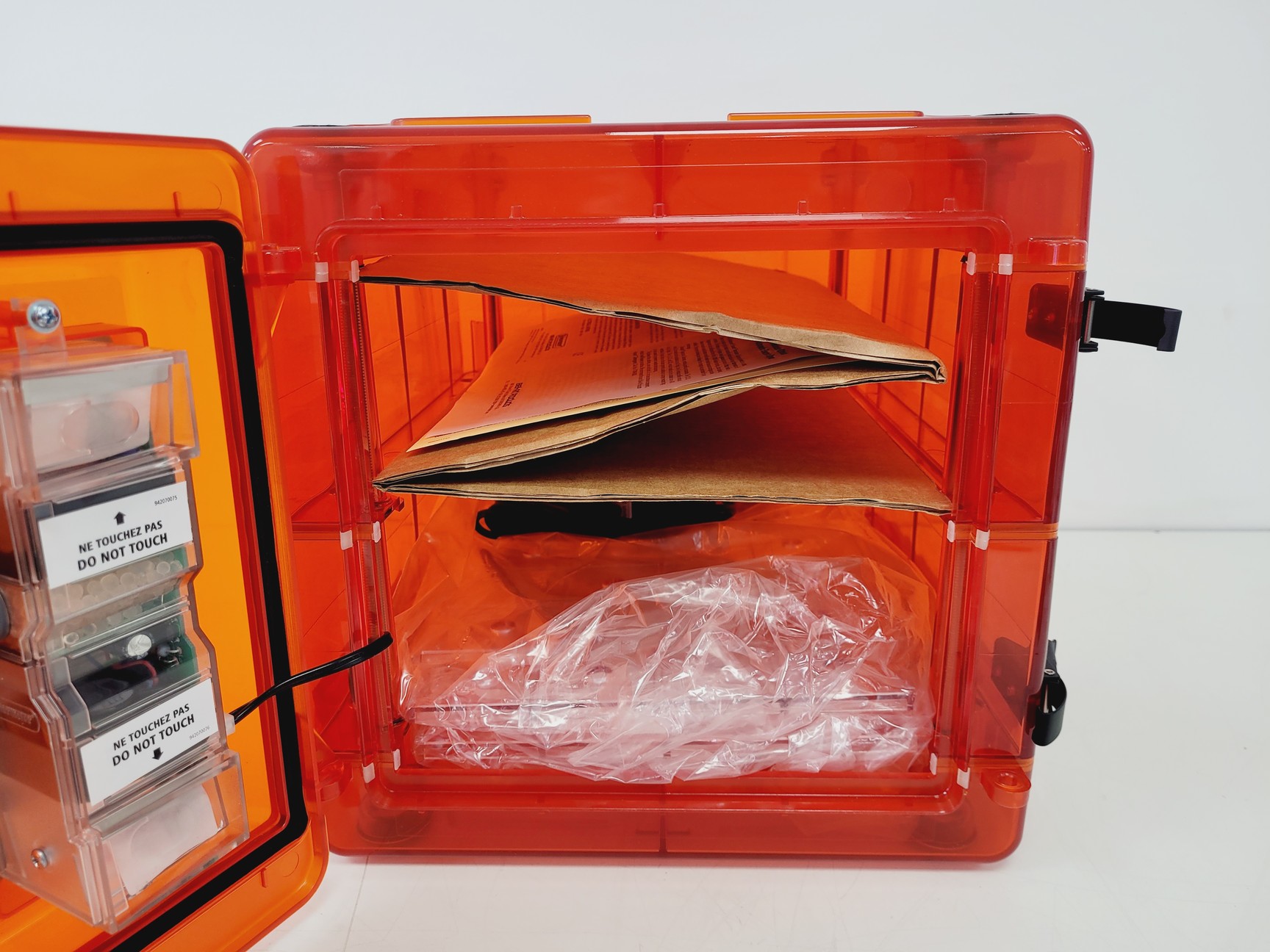 Image of Bel-Art Products Scienceware Secador 2.0 Dessicator Cabinet w/ 230v Auto Dryer