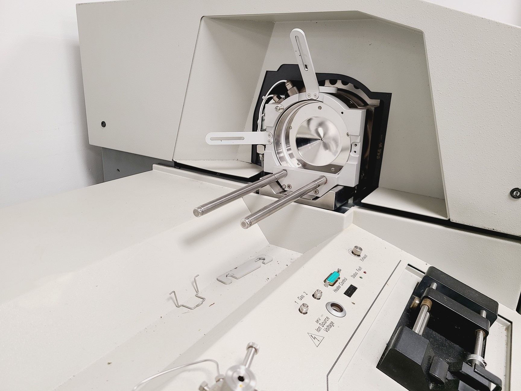 Image of MDS SCIEX Applied Biosystems - API QStar Pulsar LC/MS/MS system