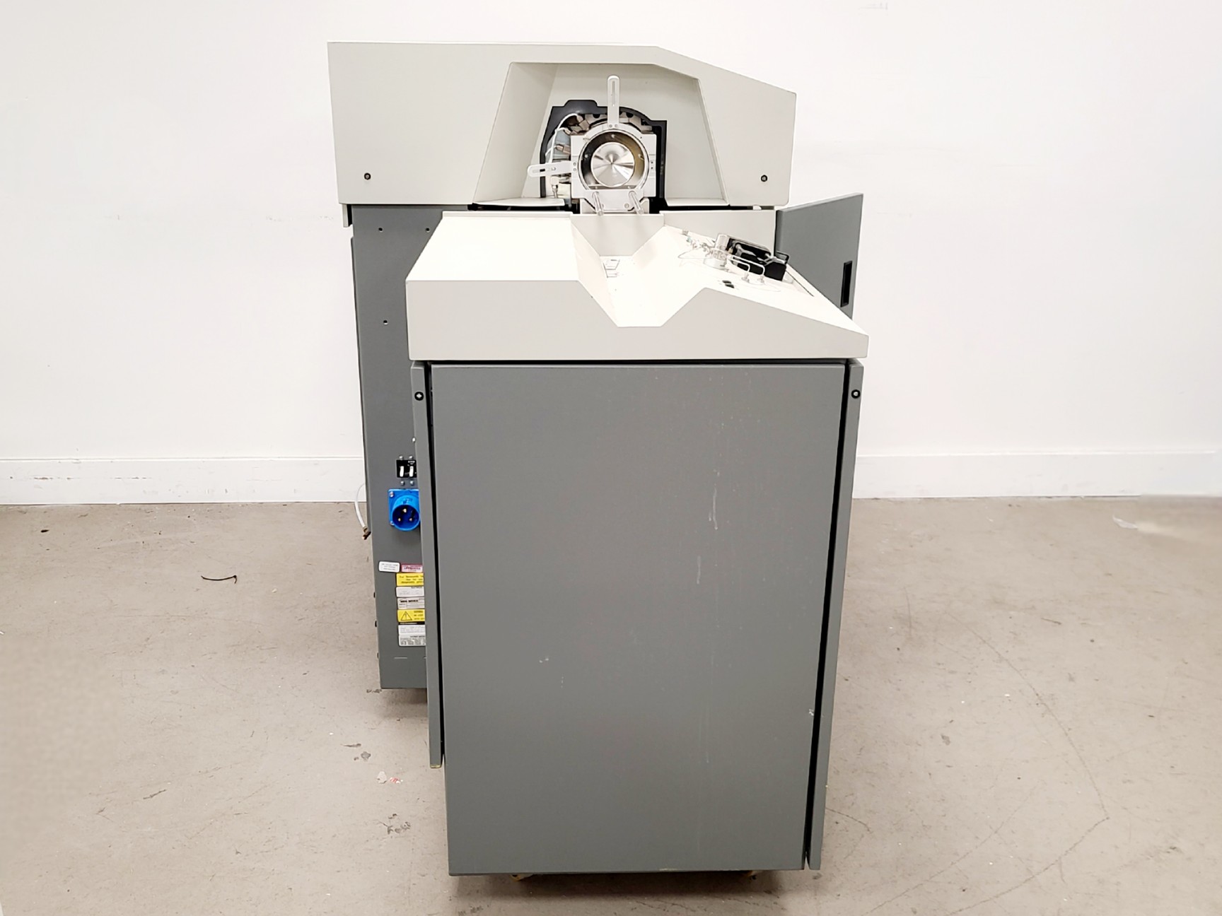 Image of MDS SCIEX Applied Biosystems - API QStar Pulsar LC/MS/MS system