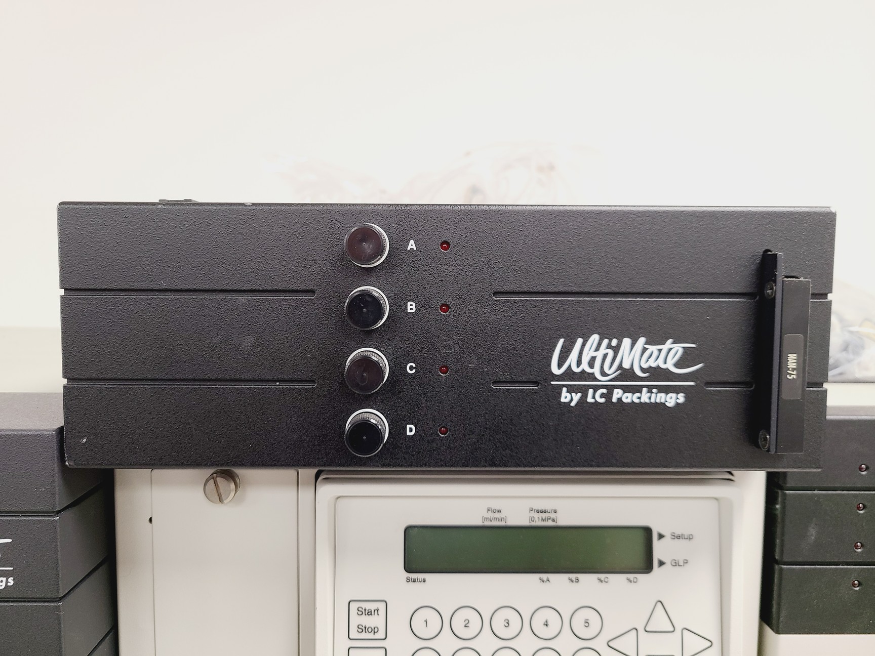 Image of MDS SCIEX Applied Biosystems - API QStar Pulsar LC/MS/MS system