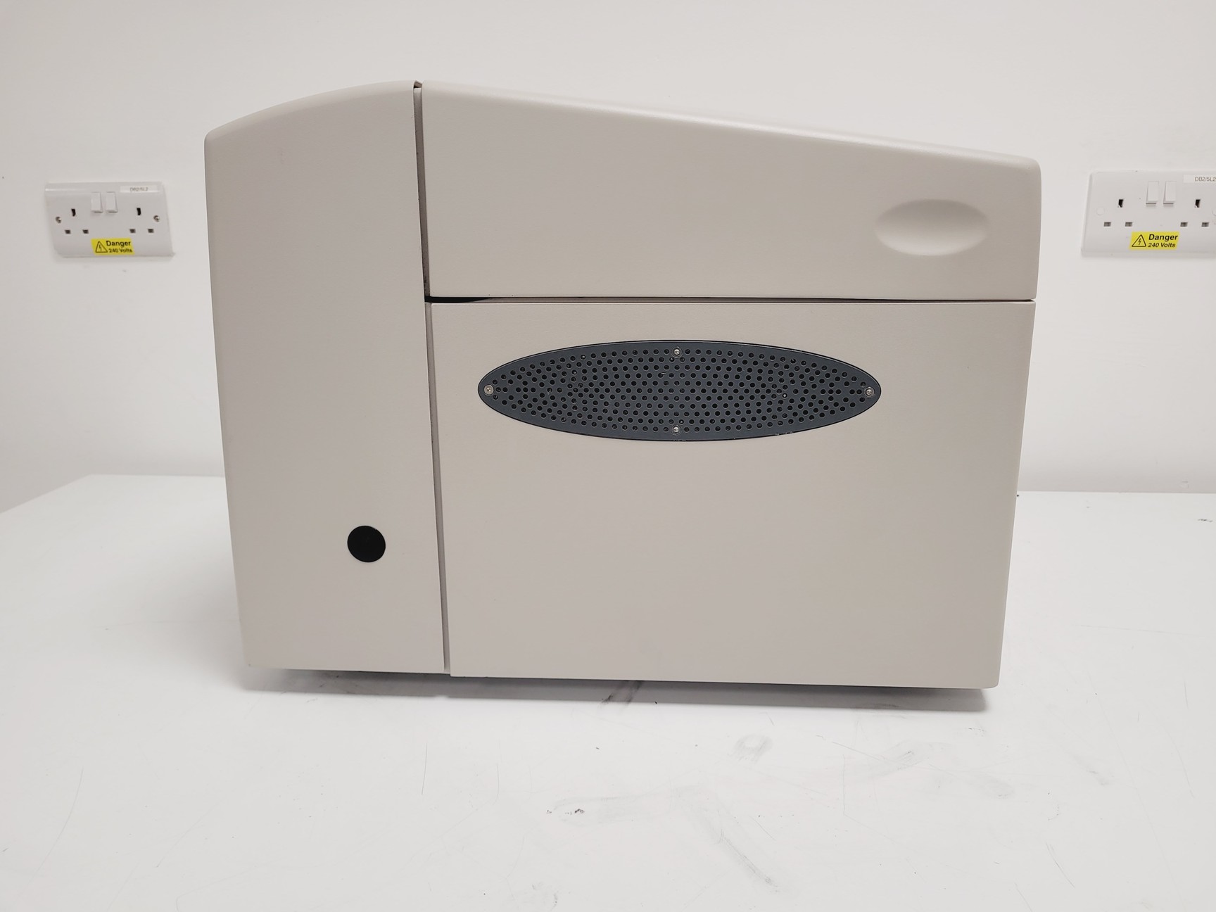 Image of Beckman Coulter Cyan ADP Flow Cytometer