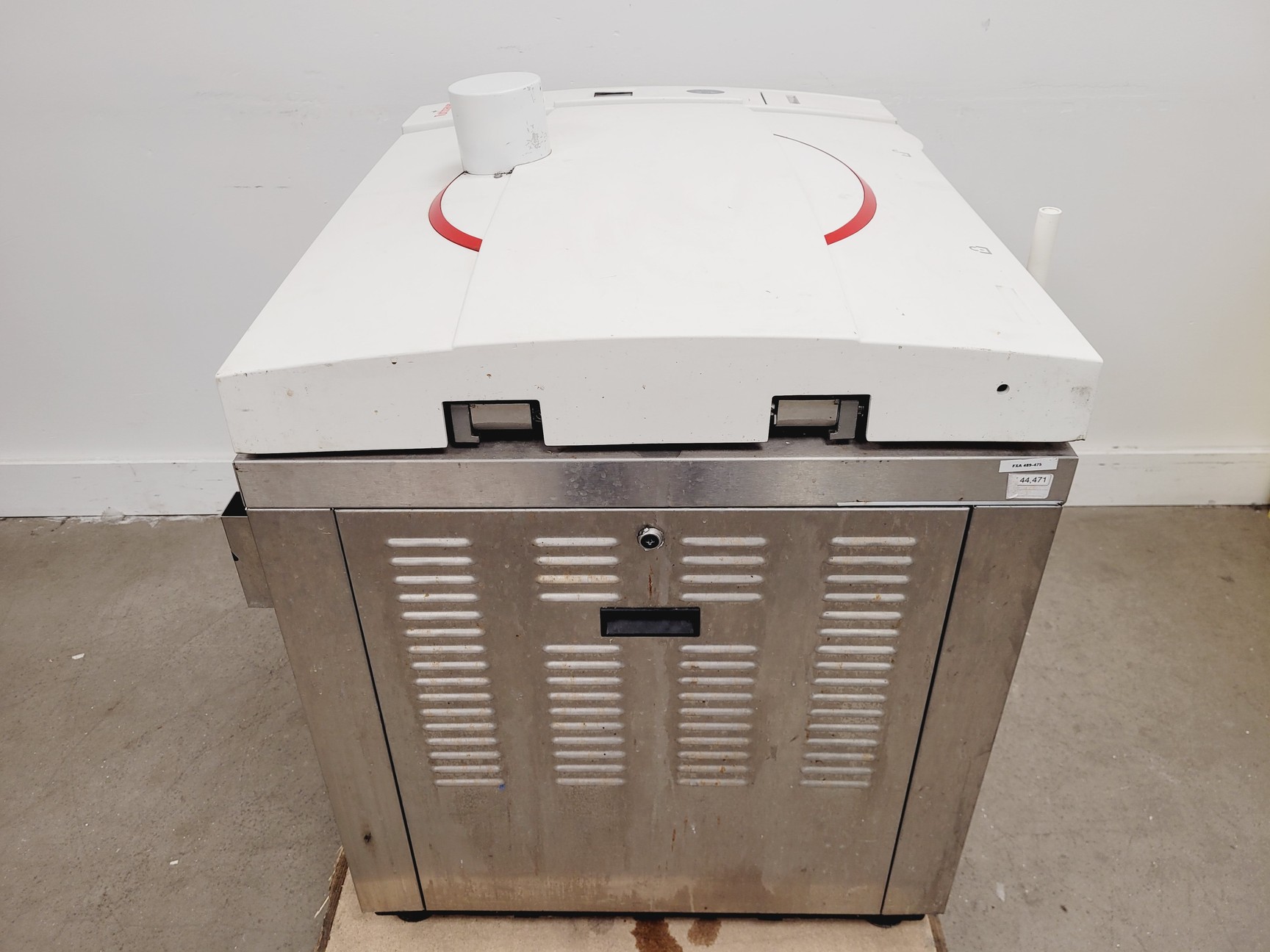 Image of Tuttnauer 5050ELV-D Floor-Standing Autoclave