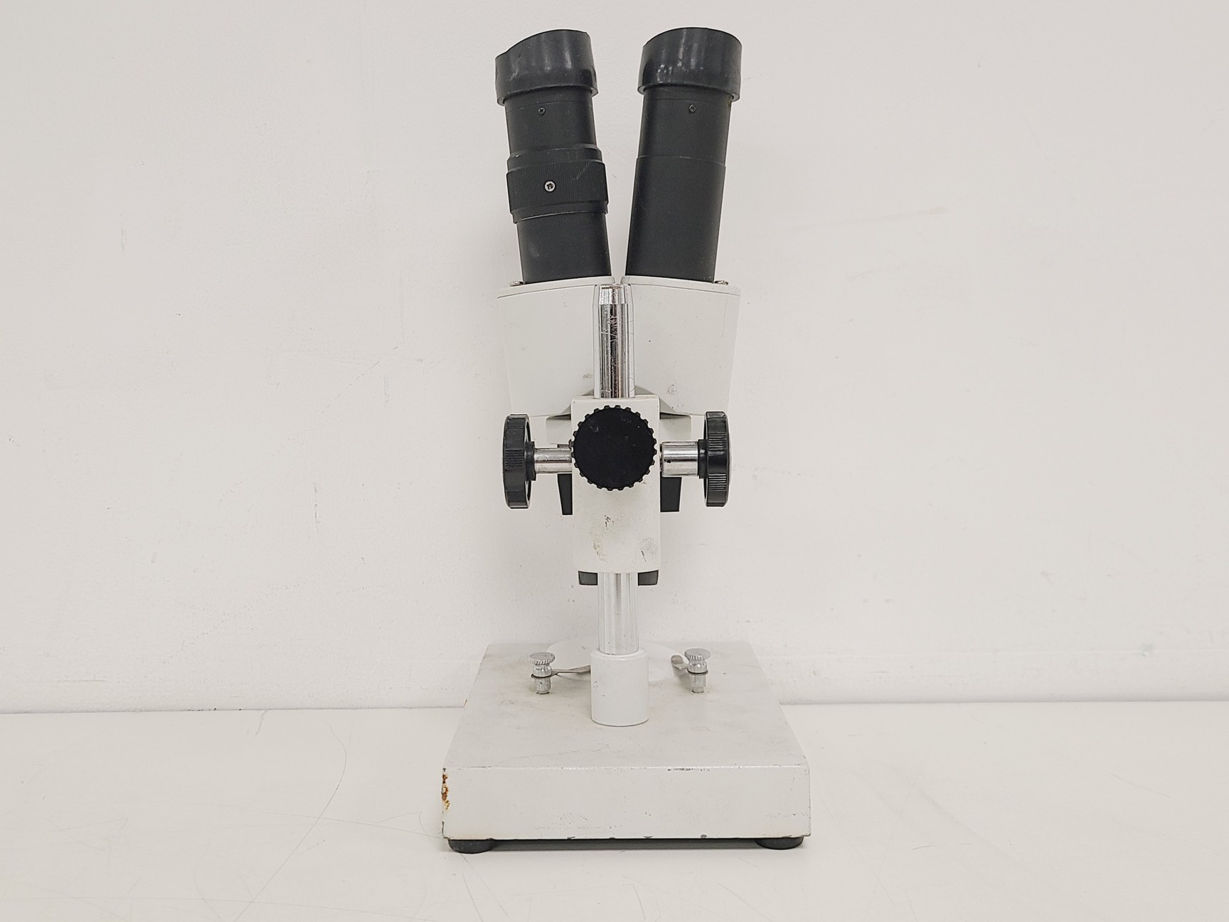 Image of Job Lot of 116 BMS S-05 Stereo Battery-Operated Light Microscopes