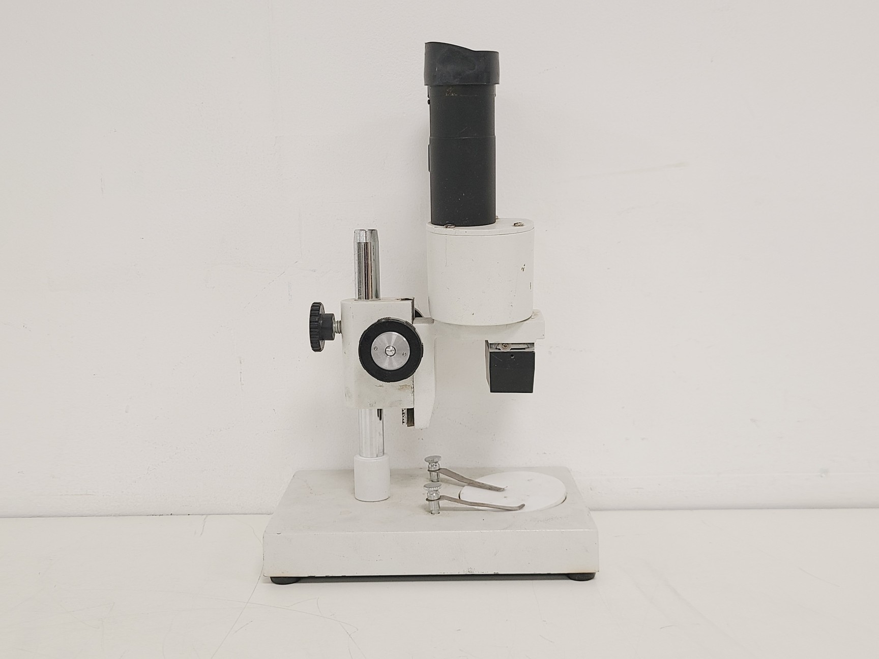 Image of Job Lot of 116 BMS S-05 Stereo Battery-Operated Light Microscopes