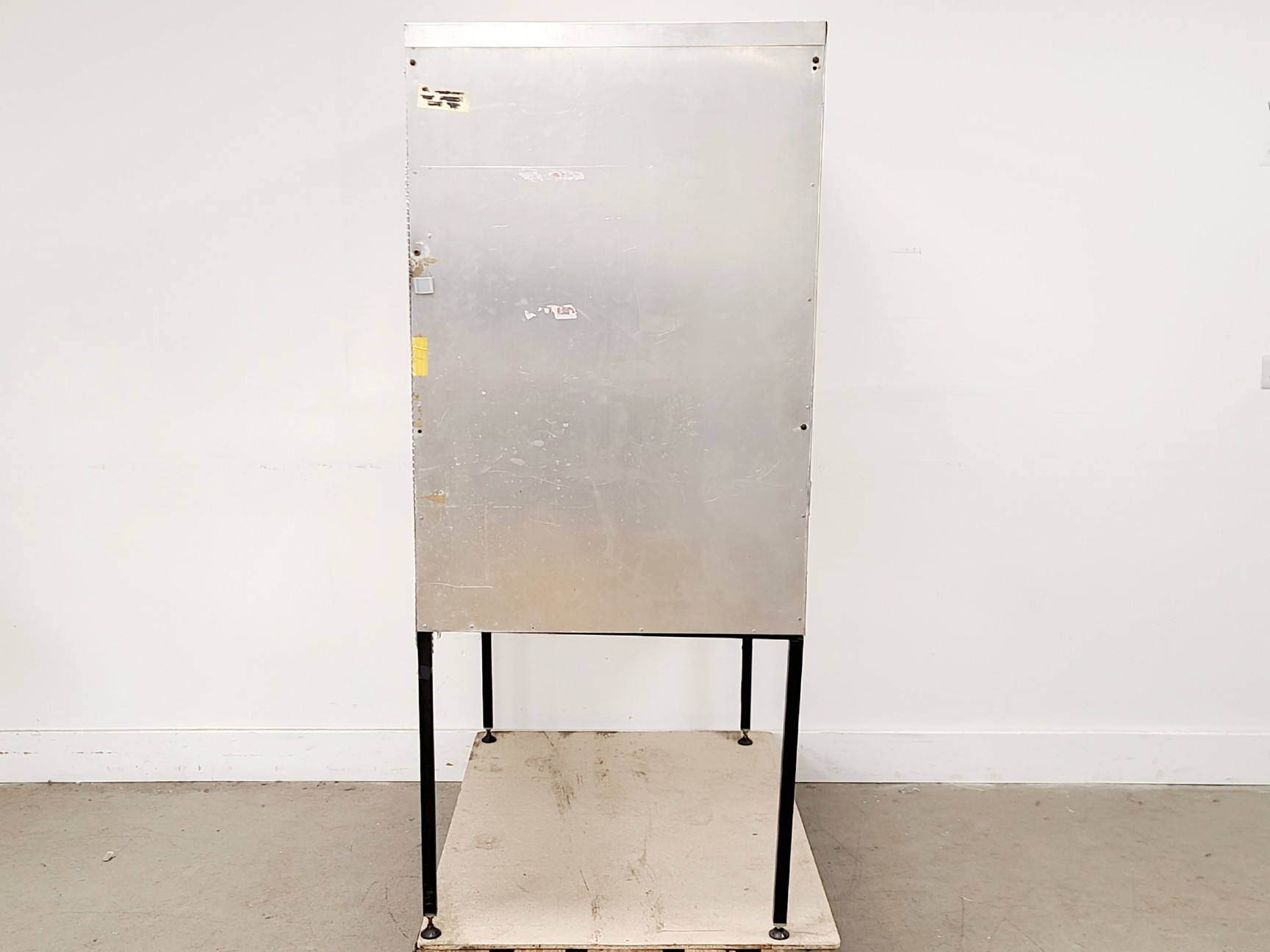 Image of Faraday Cage on Stand 108 x 72 x 168 cm 