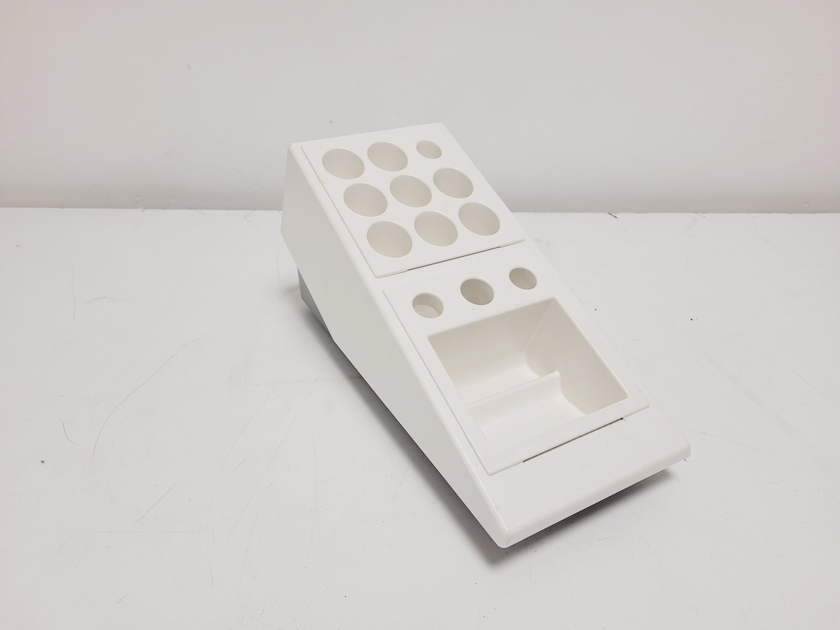 Image of Roche Reflotron Plus Dry Chemistry Analyser w/Workstation