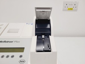 Thumbnail image of Roche Reflotron Plus Dry Chemistry Analyser w/Workstation