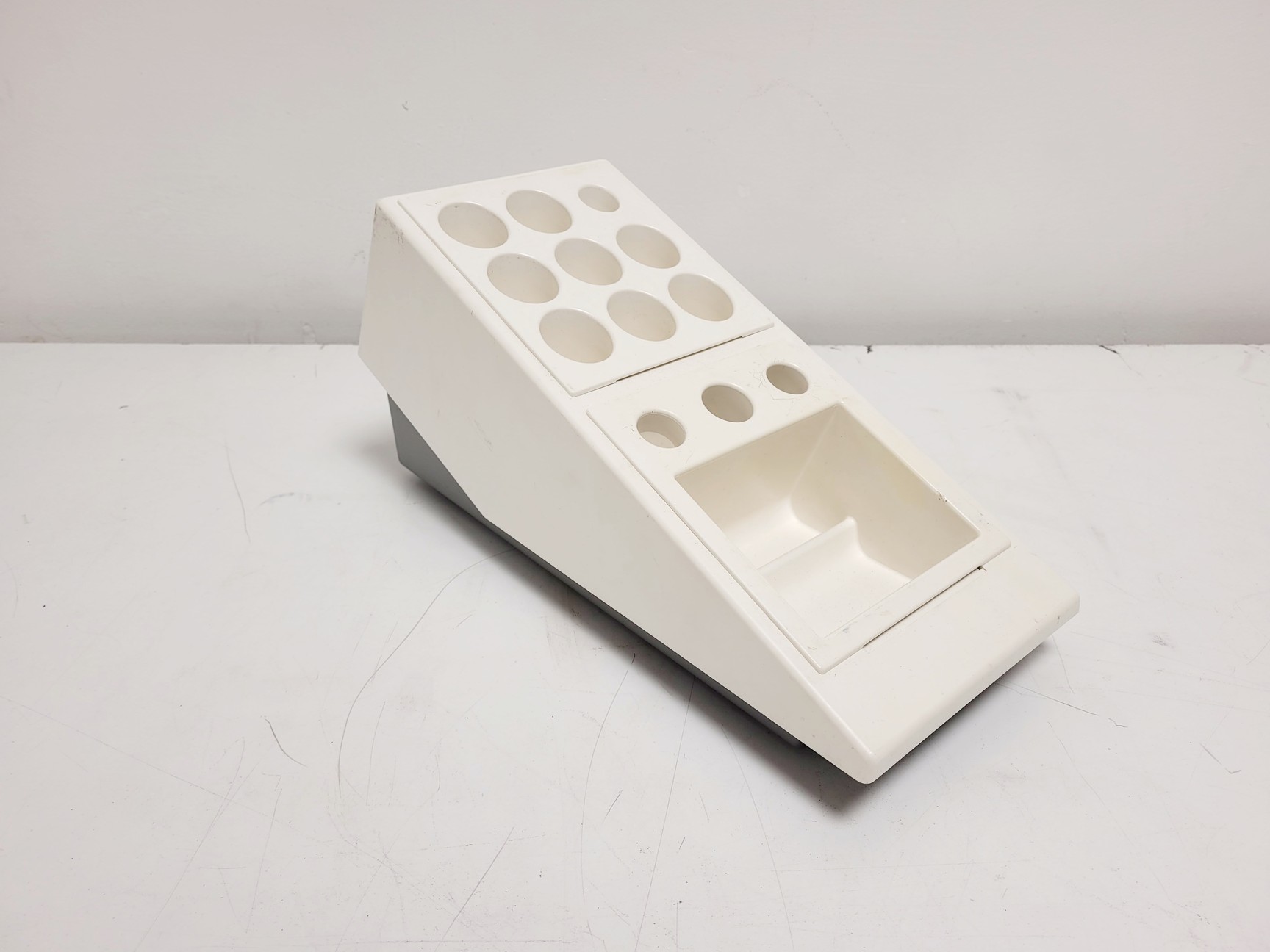 Image of Roche Reflotron Plus Dry Chemistry Analyser w/ Workstation