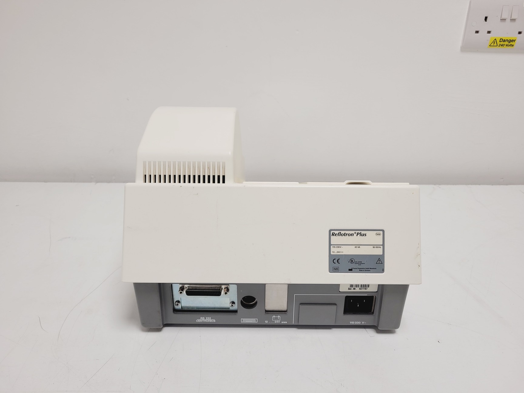 Image of Roche Reflotron Plus Dry Chemistry Analyser w/ Workstation
