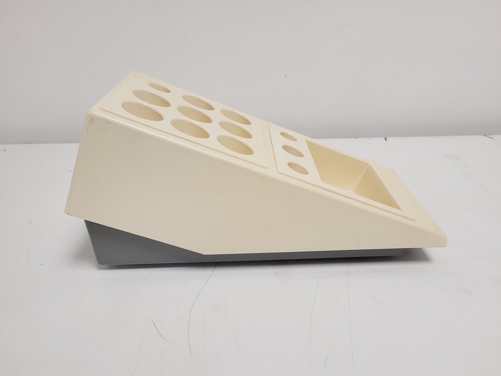 Image of Roche Reflotron Plus Dry Chemistry Analyser w/Workstation