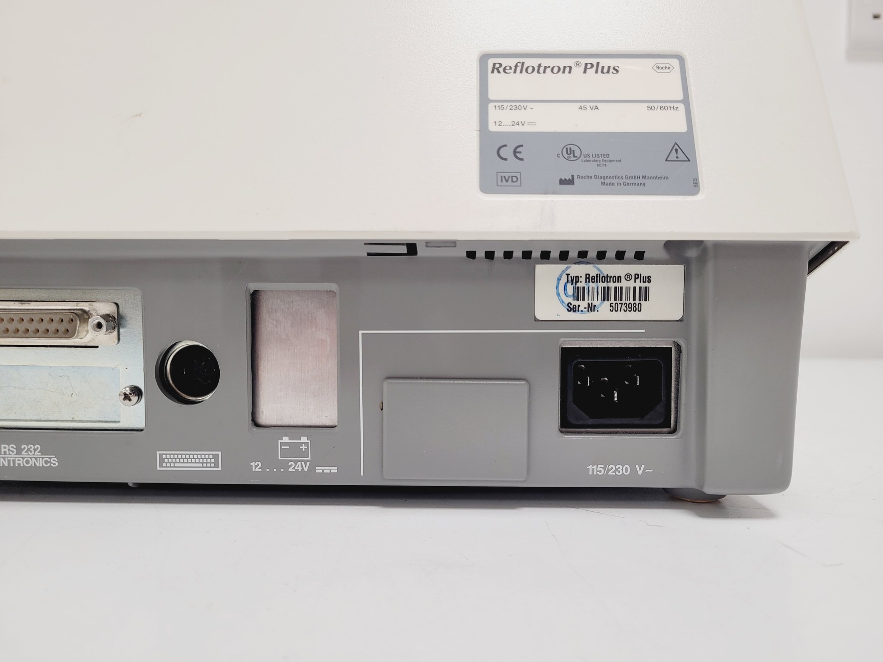 Image of Roche Reflotron Plus Dry Chemistry Analyser w/Workstation